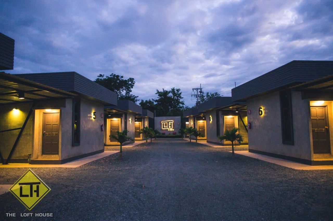 The Loft House Sakaeo Hotel Watthana Nakhon Luaran gambar