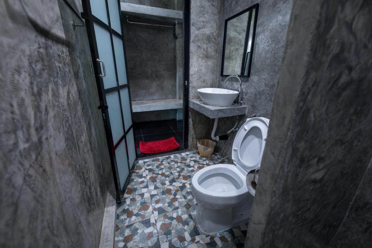 The Loft House Sakaeo Hotel Watthana Nakhon Luaran gambar